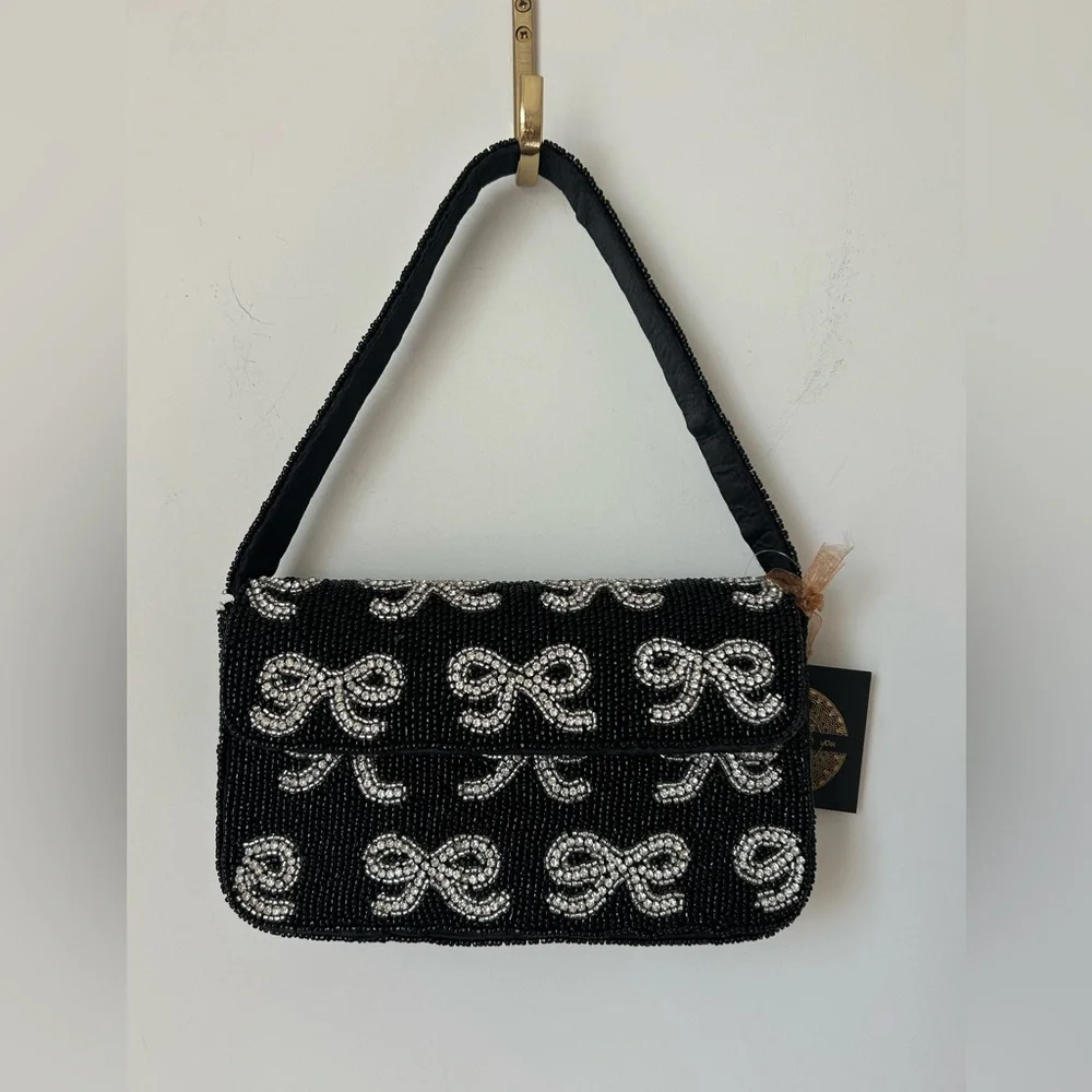 Viral Beaded Black Bow rhinestone Shoulder Bag